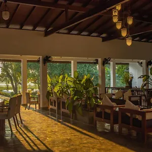 4* Hotel Wewa Addara - By The